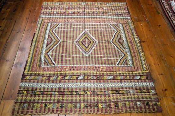 5148 Turkish Sivrihisar Sofra Kilim (Extremely Fine) 130x166cm (4.3 x 5.5ft)